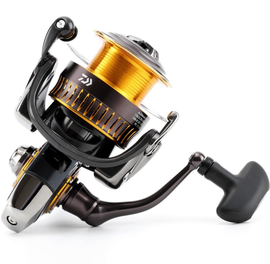 Катушка безынерционная DAIWA "16 Certate" 2500. Фото №3