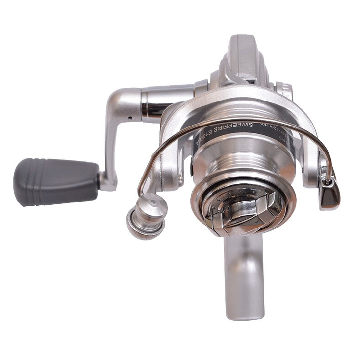Катушка безынерционная DAIWA "Sweepfire E" 3500 A. Фото №3 Катушка безынерционная DAIWA "Sweepfire E" 3500 A. Фото №3