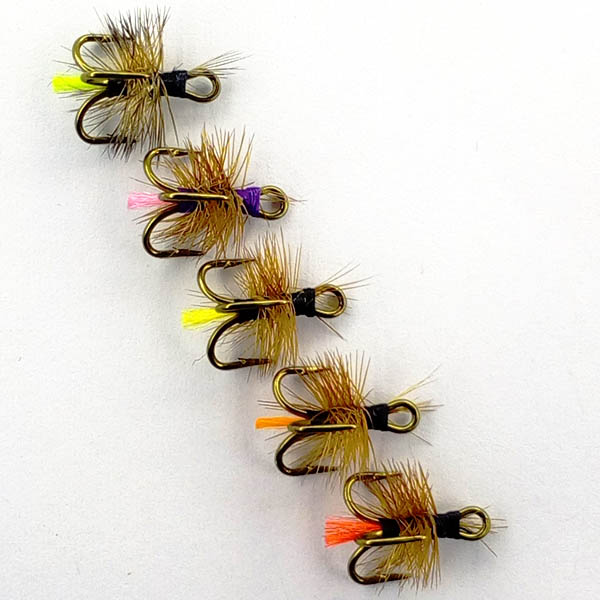 Мушка сухая Искорка №14 на тройнике (Mustad) (50шт). Фото №1