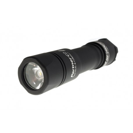 Фонарь Armytek Partner C2 v3 XP-L. Фото №1