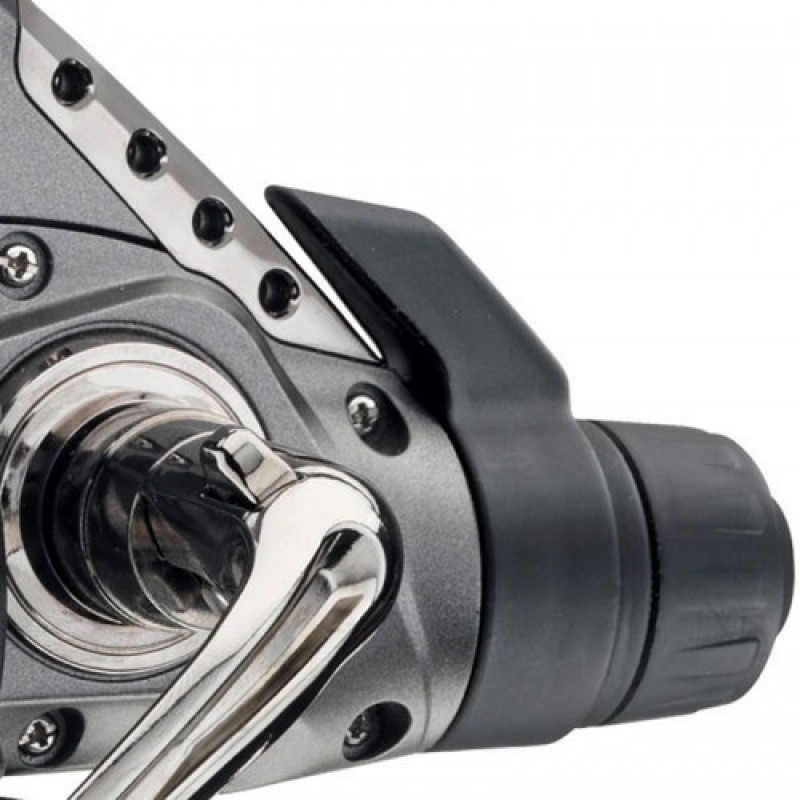 Катушка безынерционная Daiwa "Procaster" 1550 X. задн. фрикцион, 7+1 подж. (00110501) . Фото №3 Катушка безынерционная Daiwa "Procaster" 1550 X. задн. фрикцион, 7+1 подж. (00110501) . Фото №3