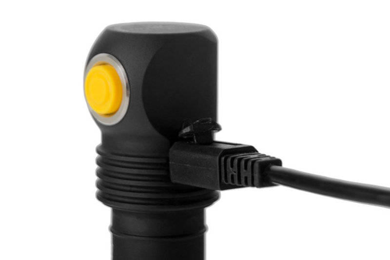 Фонарь Armytek Elf C1 XP-L USB теплый. Фото №4