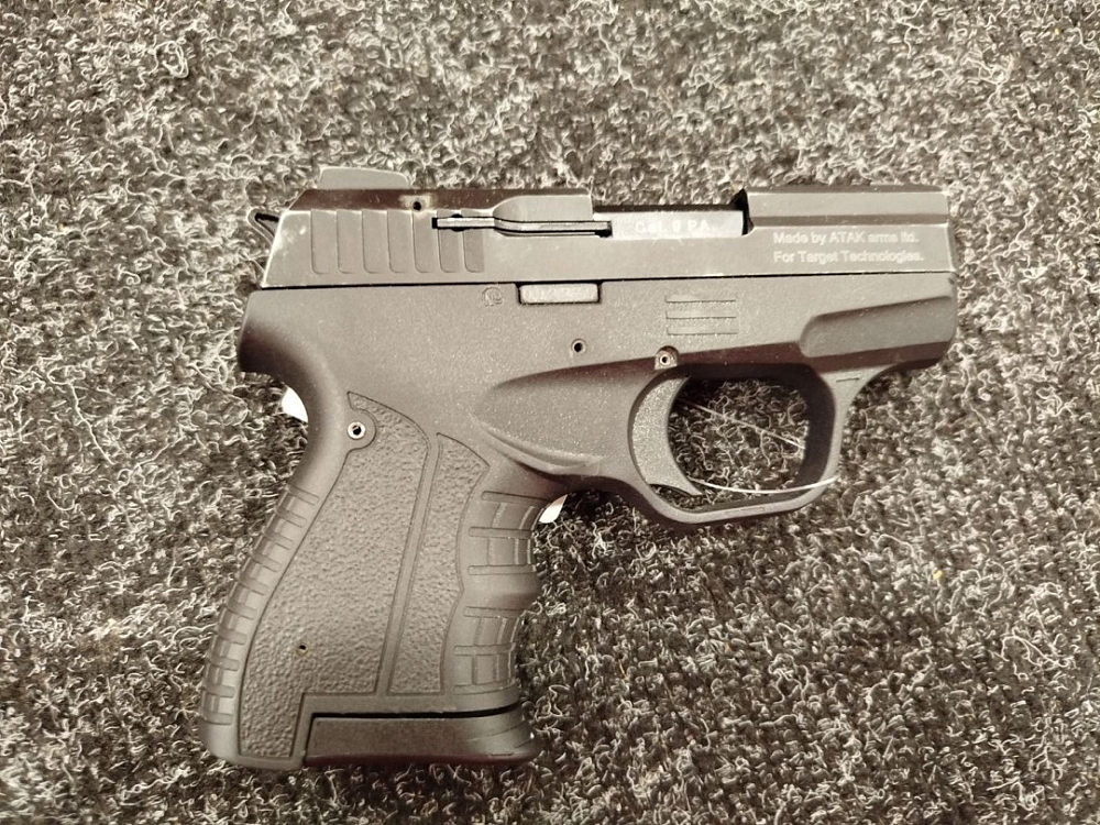 Русская оружейная компания Shark кал.9. Фото №1