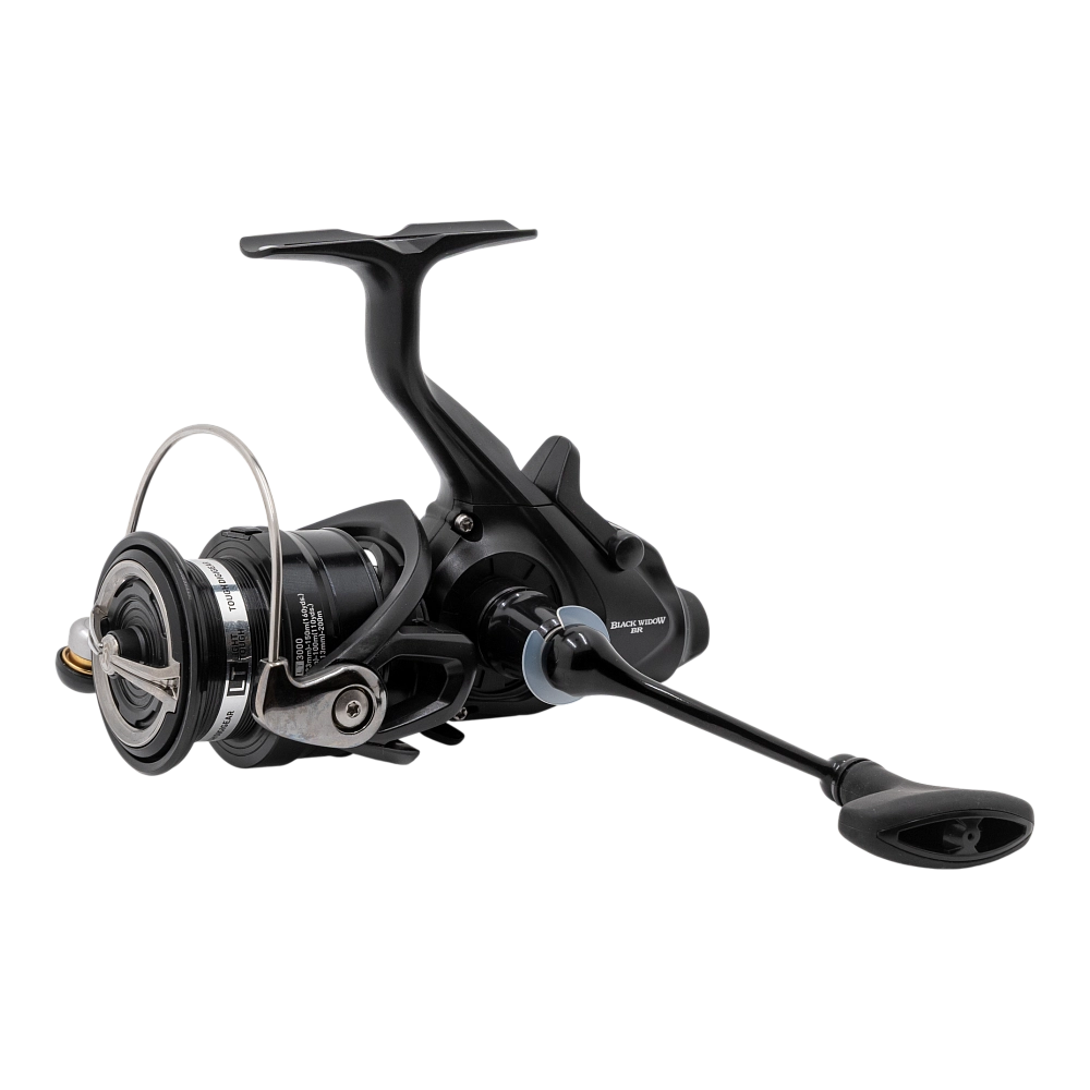 Катушка безынерционная DAIWA 19 BLACK WIDOW BR LT 3000. Фото №3